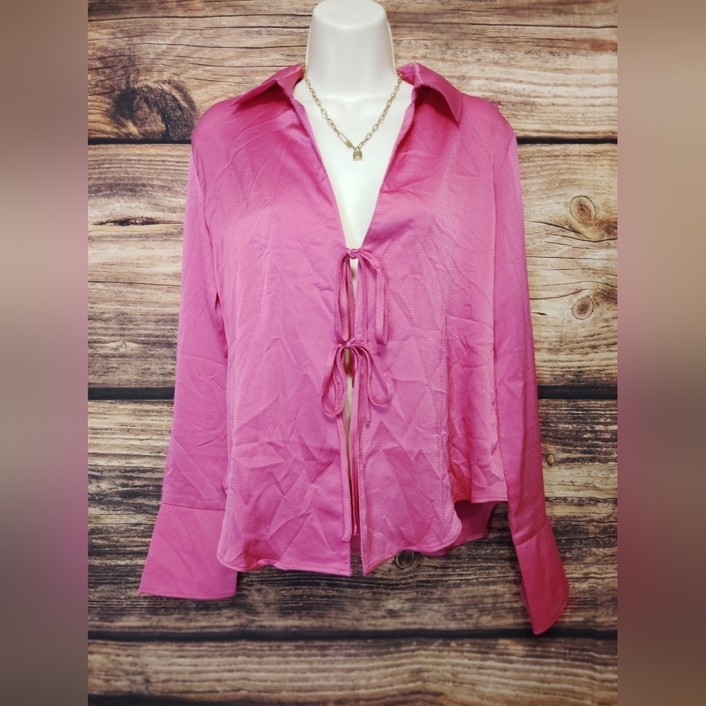 Wild Fable Women's Neon Pink Silky Blouse Size XS!